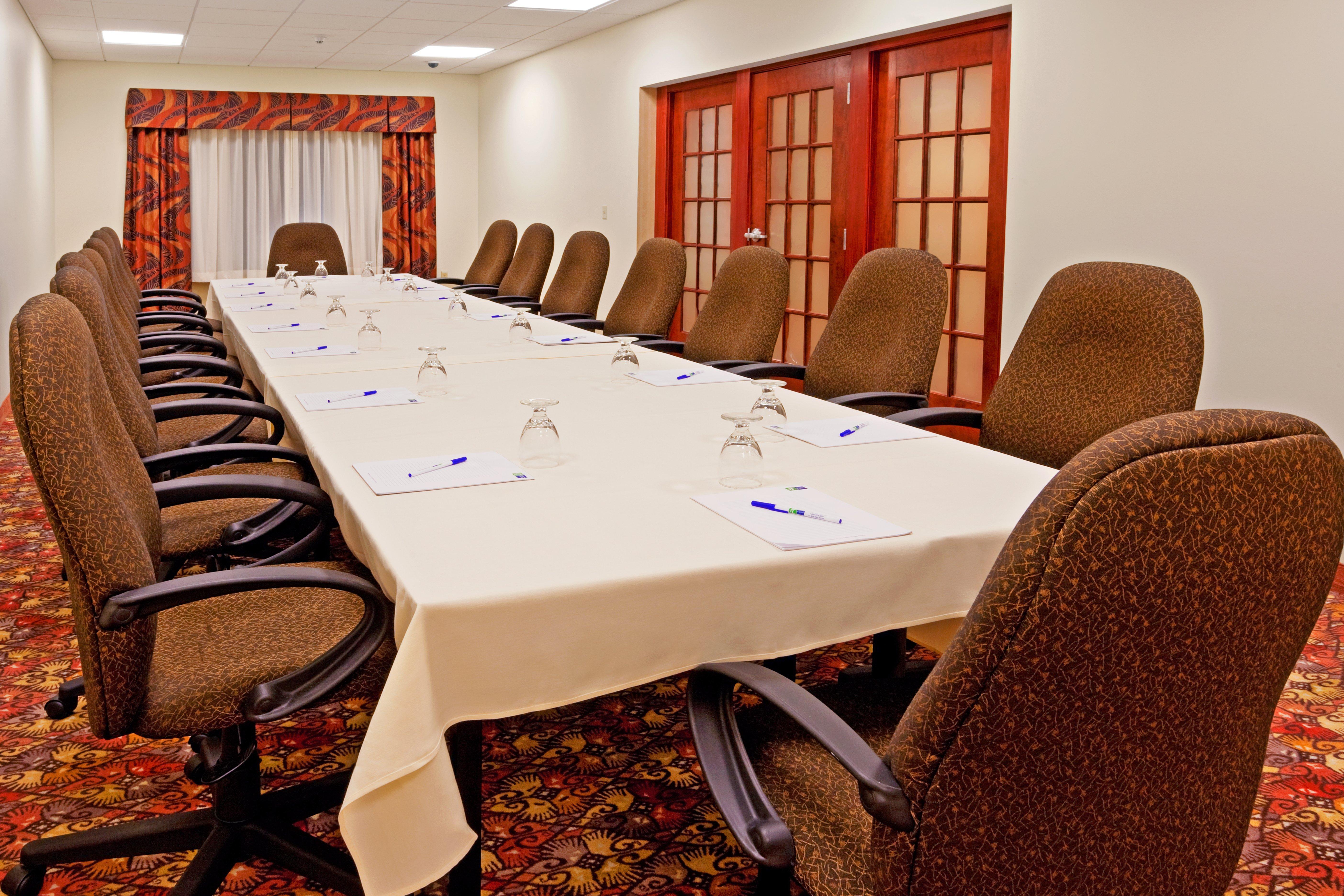 Holiday Inn Express & Suites Albany Airport Area - Latham By Ihg Esterno foto