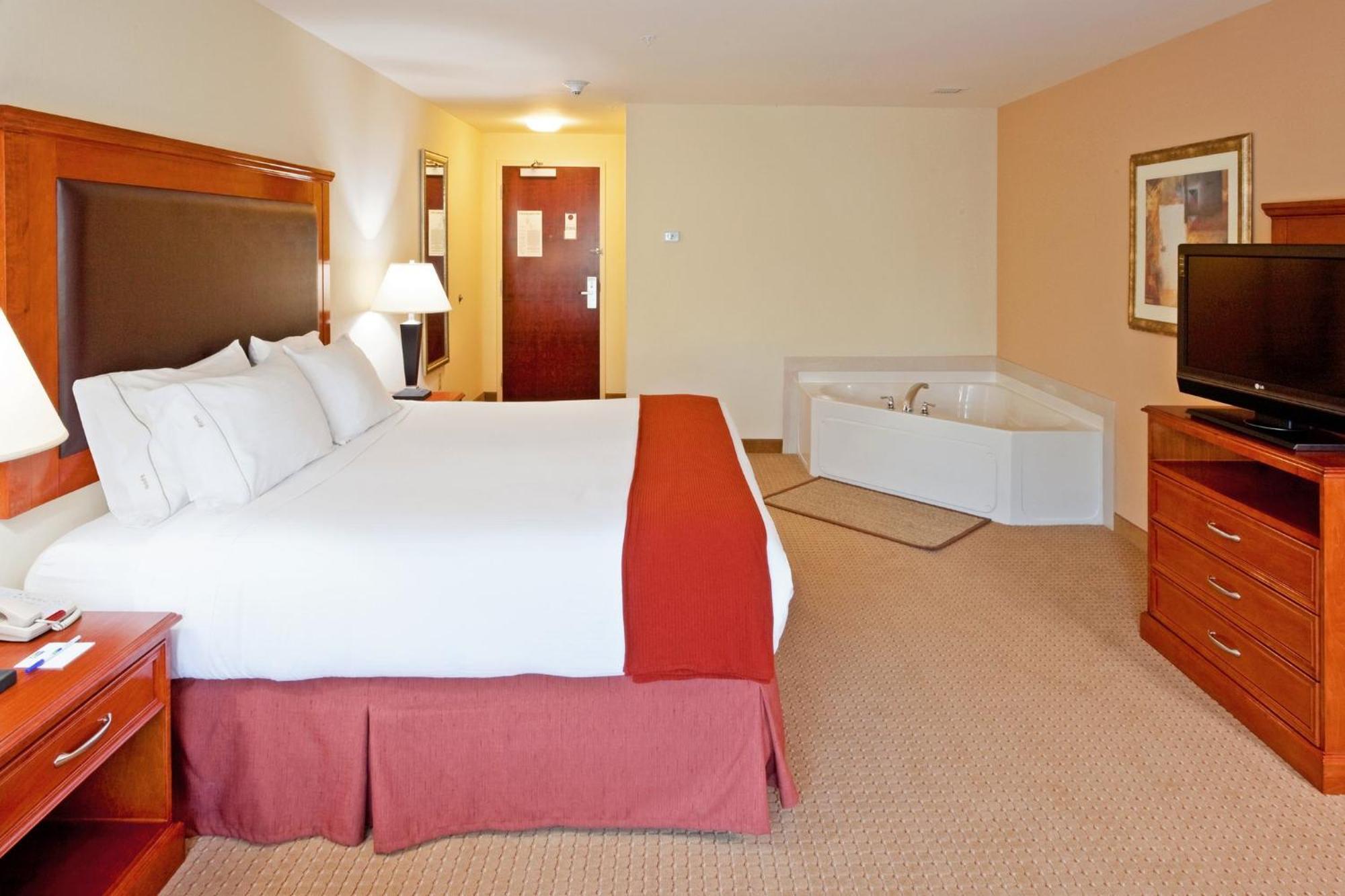 Holiday Inn Express & Suites Albany Airport Area - Latham By Ihg Esterno foto
